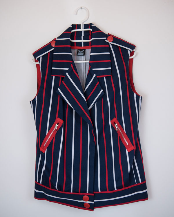 Prugasti blejzer Navy